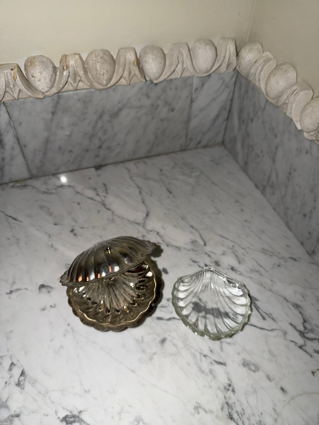 Vintage Shell butter dish