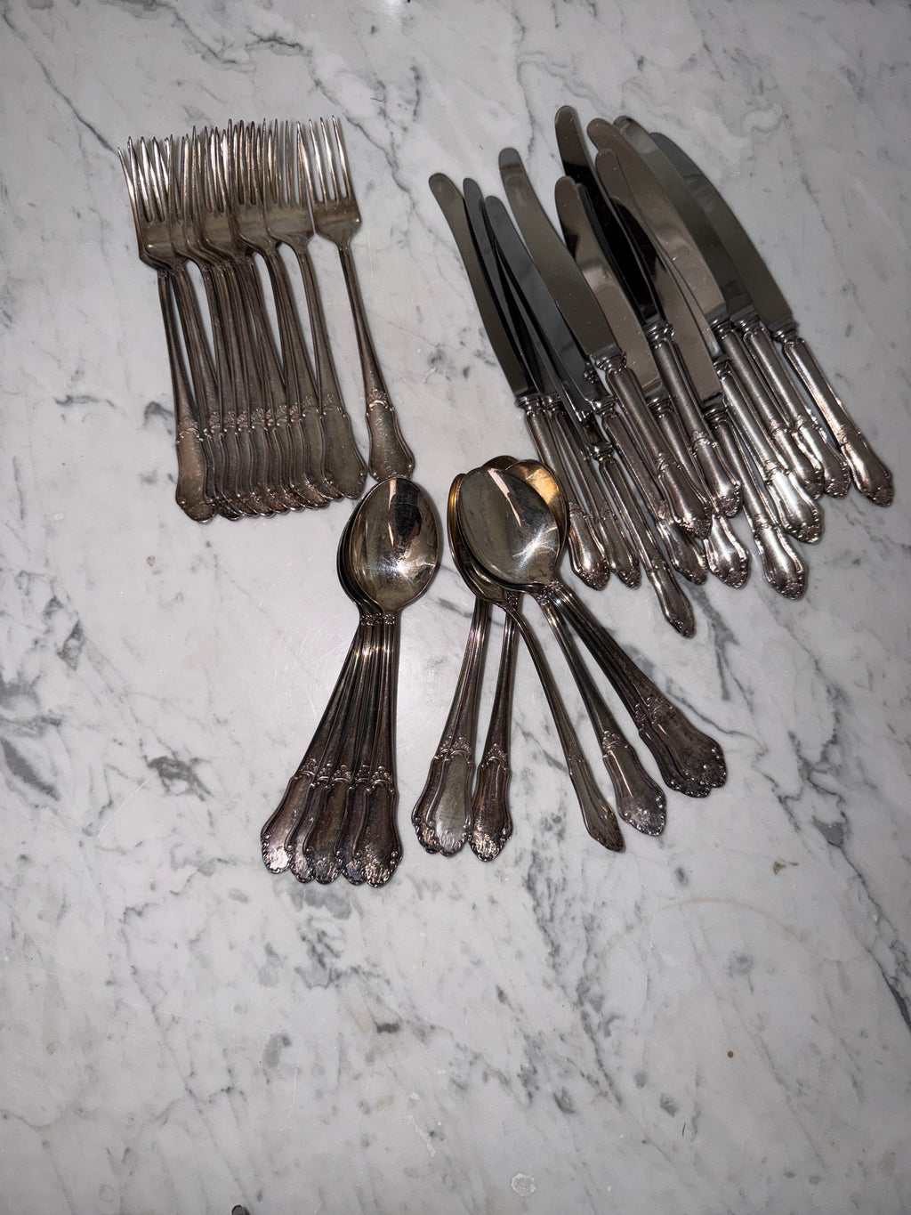 Silver plated cutlery set