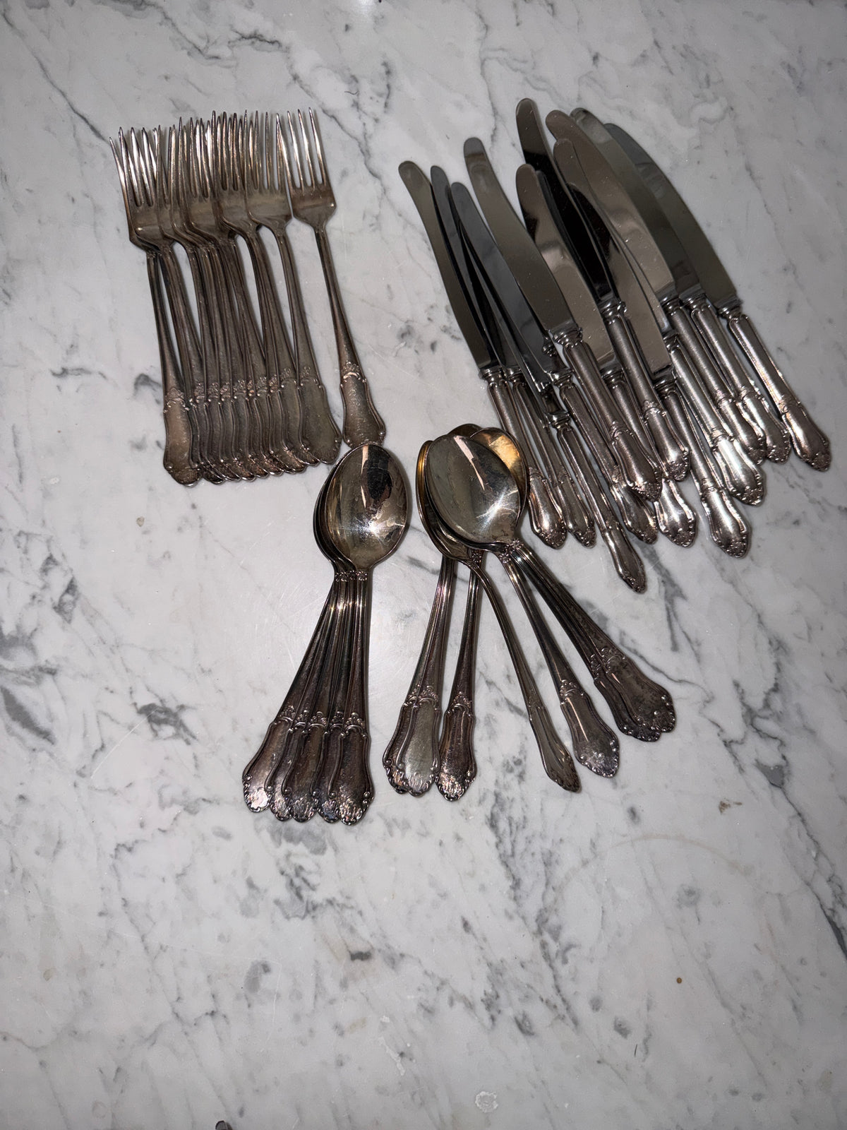 Silver plated cutlery set