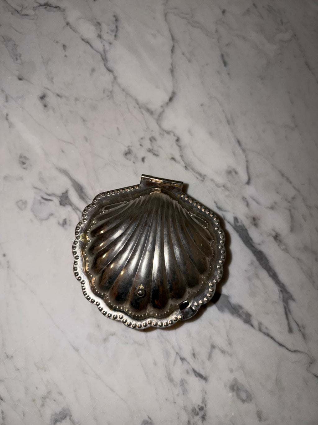 Vintage Shell butter dish