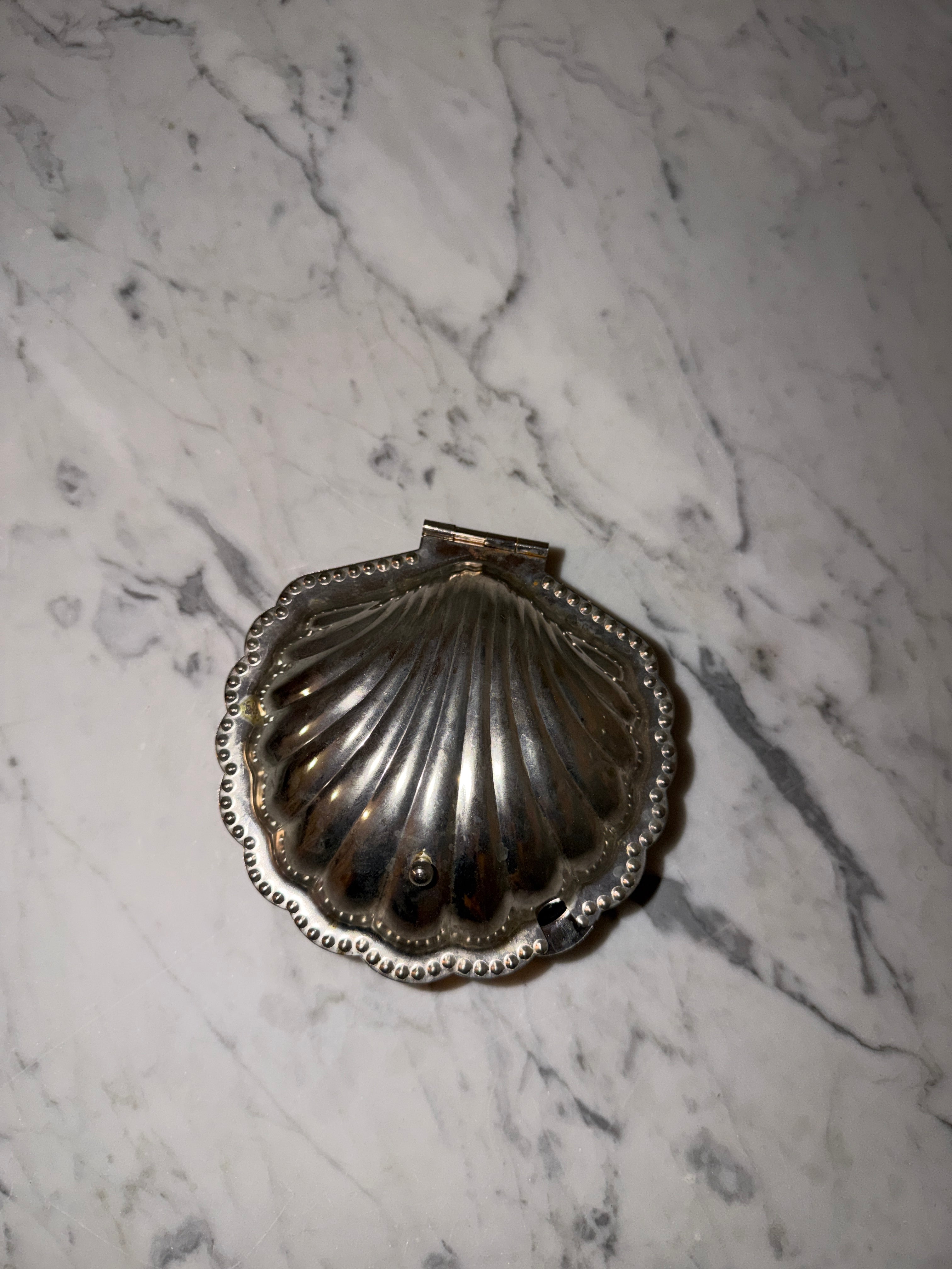Vintage Shell butter dish