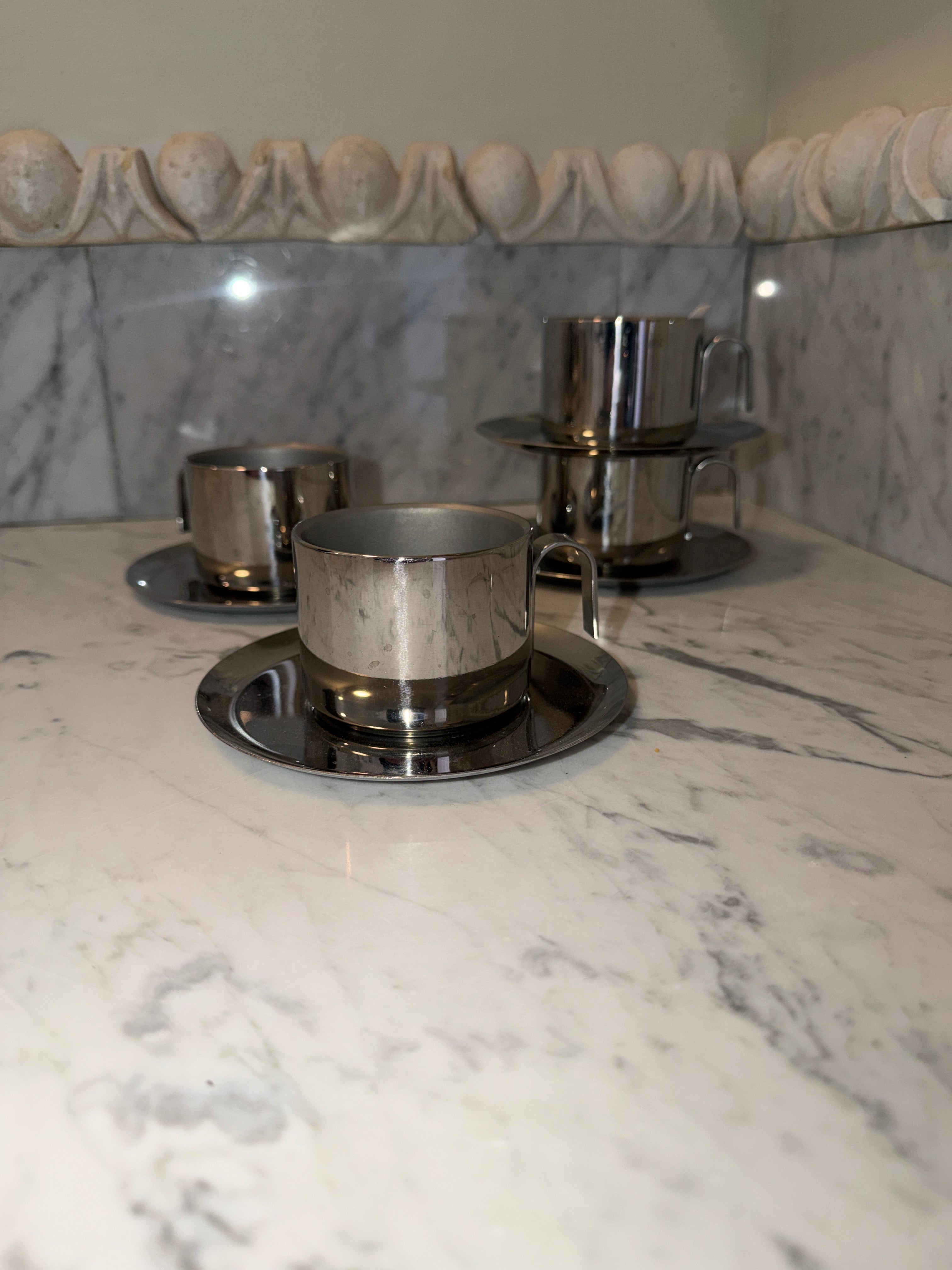 A Set Of 4 Italian Vintage coffee cups