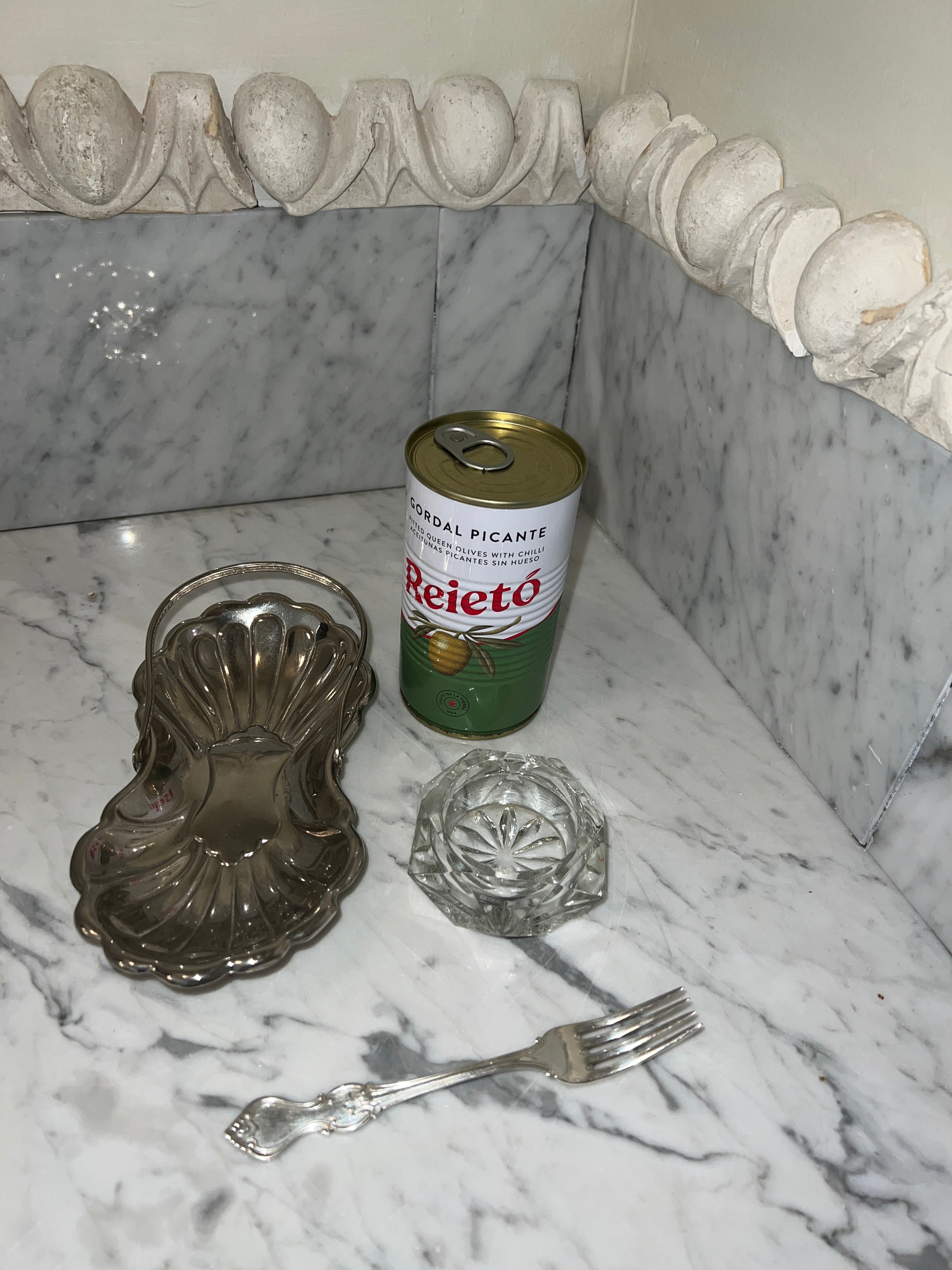 THE OLIVE SET