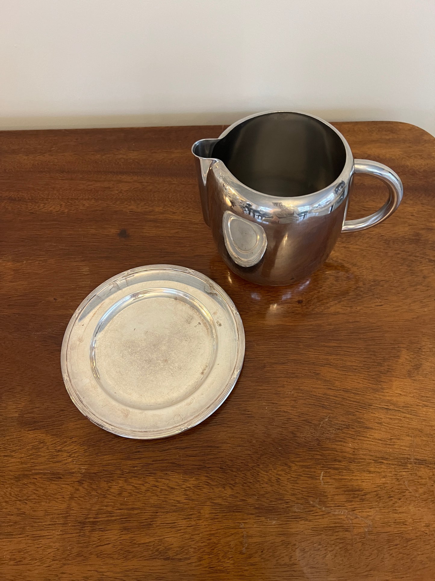 Stainelss Steel Water Jug and Alpaca Tray -set